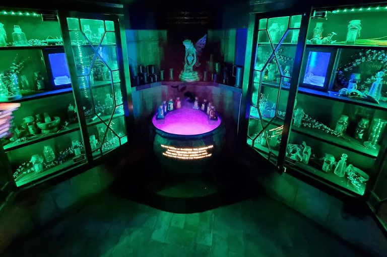 spellbound_room_03